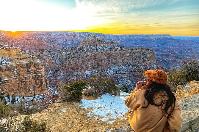 2-Day Small Group Tour: Grand Canyon and Lower Antelope Canyon - Discovering Hoover Dam