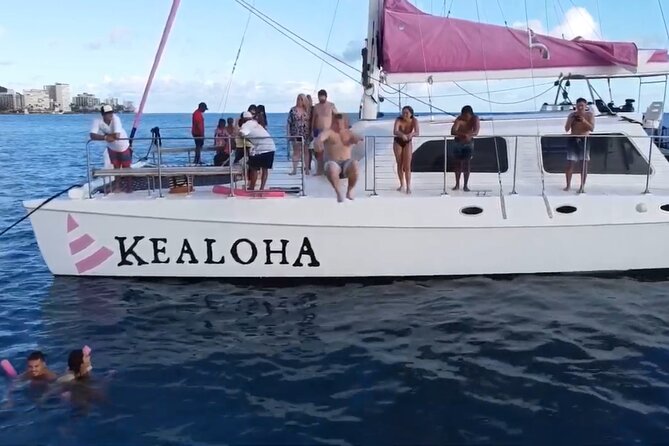 2-Hour Whale Watching From Oahu - Crew and Tour Experience