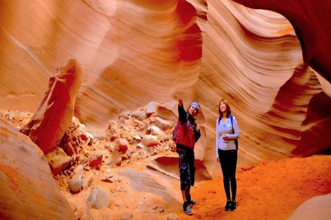 Antelope Canyon and Horseshoe Bend Day Tour From Flagstaff - Antelope Canyon Exploration