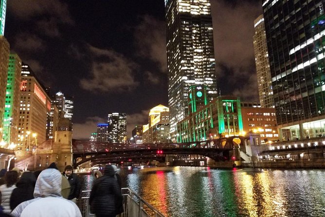 Chicago: Gangsters and Ghosts Walking Tour - Gangster Hangouts and Haunted Sites