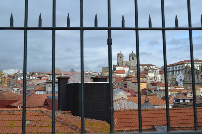 3-Hour Porto Jewish Heritage Walking Tour With Local Guide - Discovering the Ribeira Square