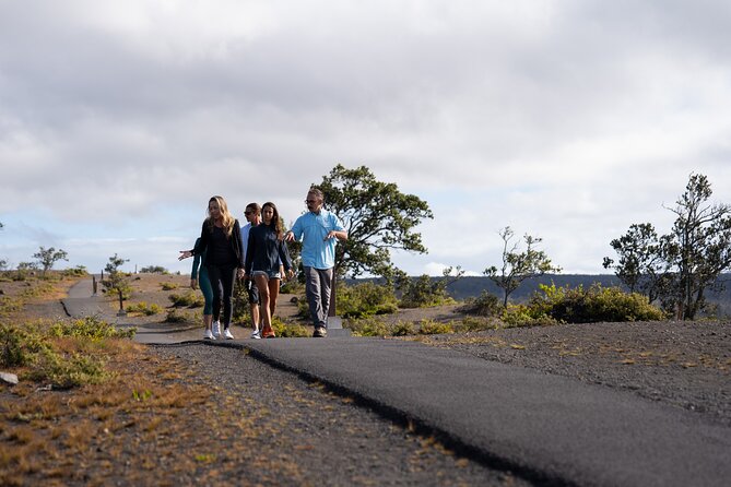 Deluxe Volcano Experience With Restaurant Dinner - Exploring Mauna Loa and Kilauea Volcanoes