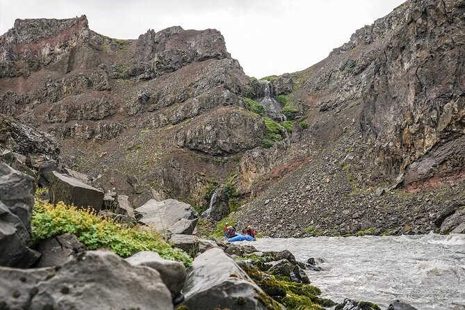 Family Rafting Day Trip From Hafgrímsstaðir: Grade 2 White Water Rafting on the West Glacial River - The Rafting Adventure