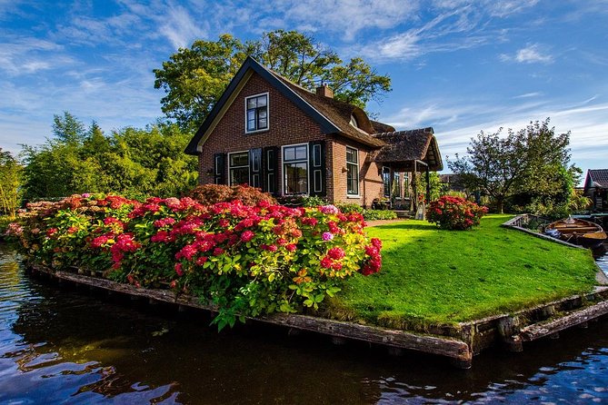 Giethoorn Day Trip From Amsterdam With Boatride - Whats Included