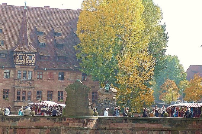 Nuremberg Old Town and Nazi Party Rally Grounds Walking Tour in English - Inside the Imperial Castle Courtyards