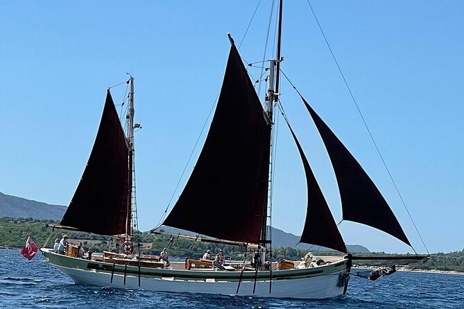 Sailing Day Trip on Tall Ship Andrea Jensen With Lunch and Wine - Onboard Amenities