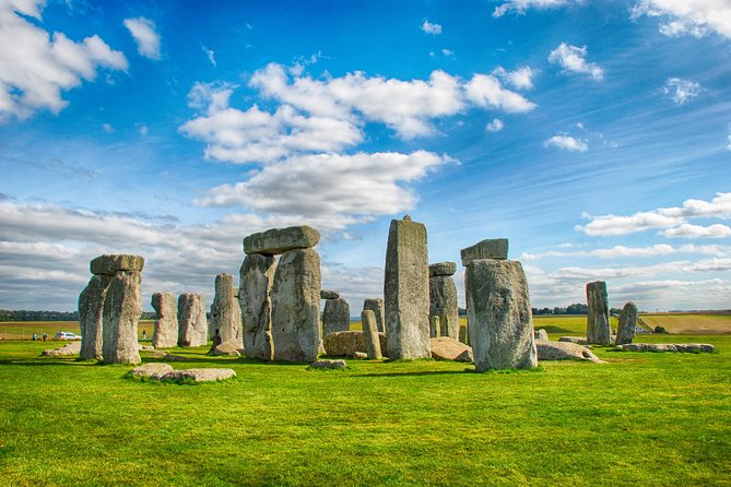 Stonehenge Morning Half-Day Tour From London Including Admission - Inclusions and Additional Amenities