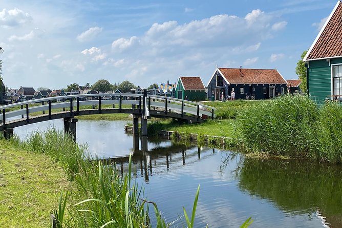 Zaanse Schans and Zaandam Countryside Electric Bike Tour - Requirements and Recommendations