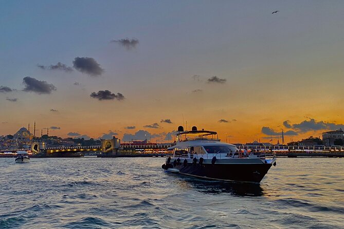 2.5-Hour Bosphorus Sunset Sightseeing Cruise by Luxury Yacht - Amenities and Inclusions