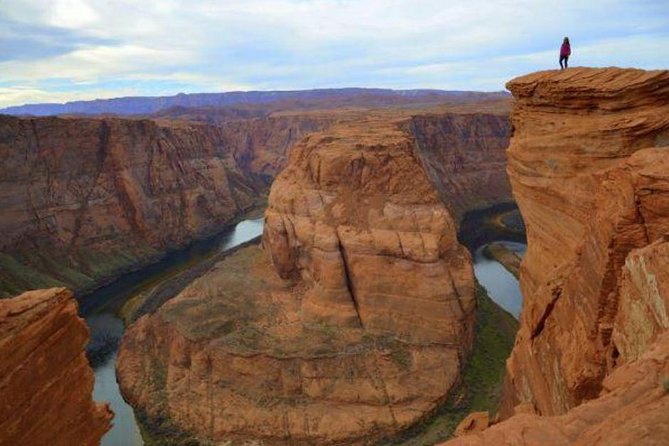 Antelope Canyon and Horseshoe Bend Day Tour From Flagstaff - Tour Logistics and Meeting Point