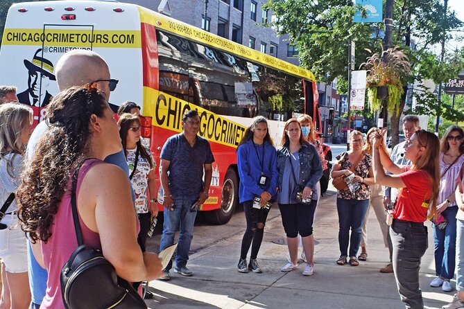 Chicago Crime and Mob Bus Tour - Engaging Narration and Commentary