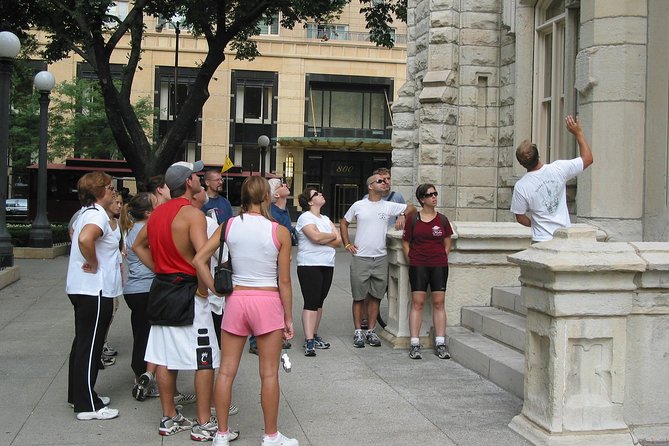 Chicago Favorites Ultimate Food and Walking Tour - Guided Experience and Insights