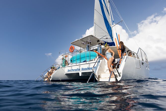 Deluxe Sail & Snorkel to the Captain Cook Monument - A Closer Look at Kealakekua Bay