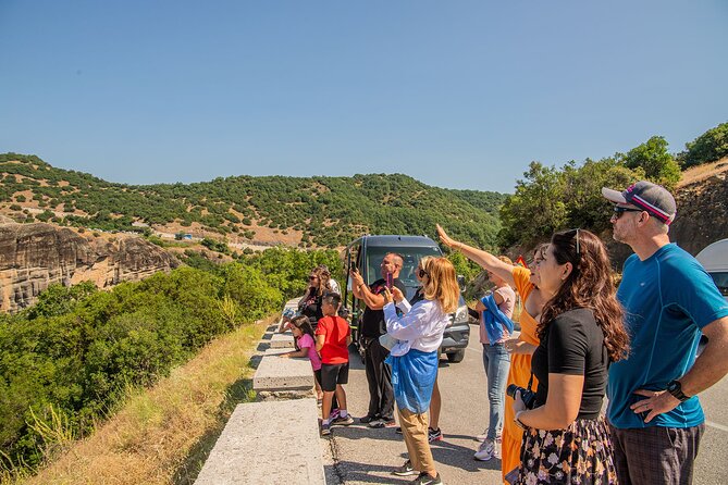 Meteora Monasteries Half-Day Small Group Tour With Transport - Exploring the Meteora Monasteries