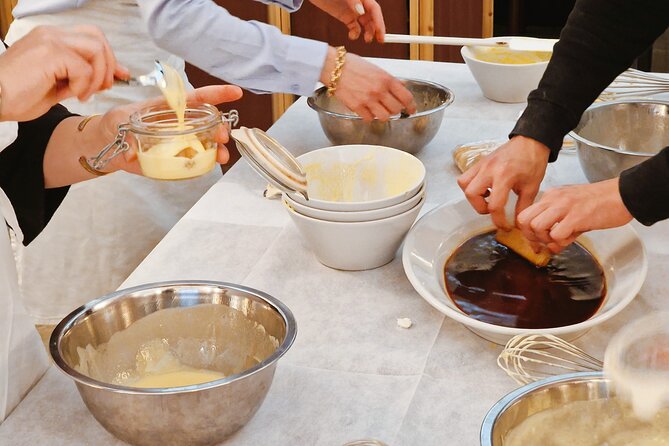 Pasta and Tiramisu Cooking Class in Rome, Piazza Navona - Participant Guidelines