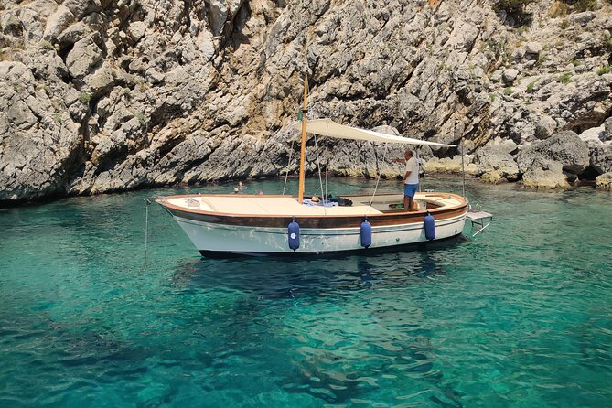 Private Tour in a Typical Capri Boat - Customer Experiences and Reviews