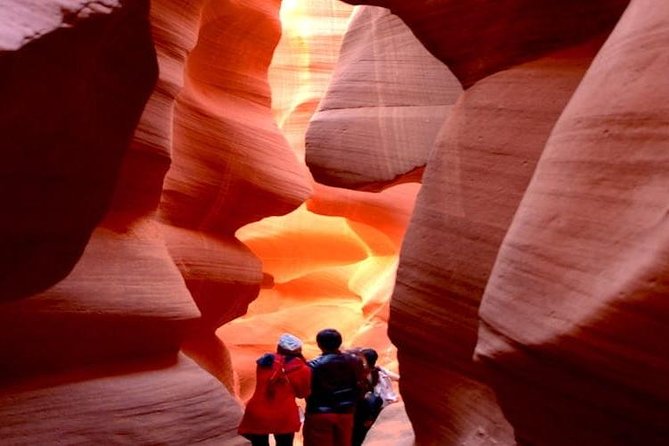 Antelope Canyon and Horseshoe Bend Day Tour From Flagstaff - Suitability and Physical Requirements