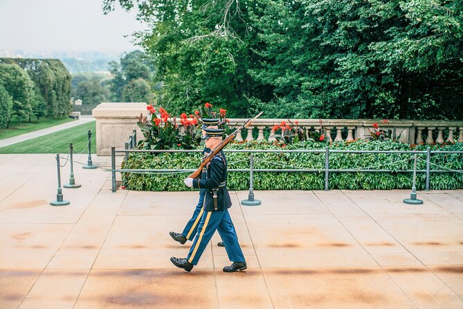 Arlington National Cemetery Walking Tour & Changing of the Guards - Exploring the Tomb of the Unknown Soldier