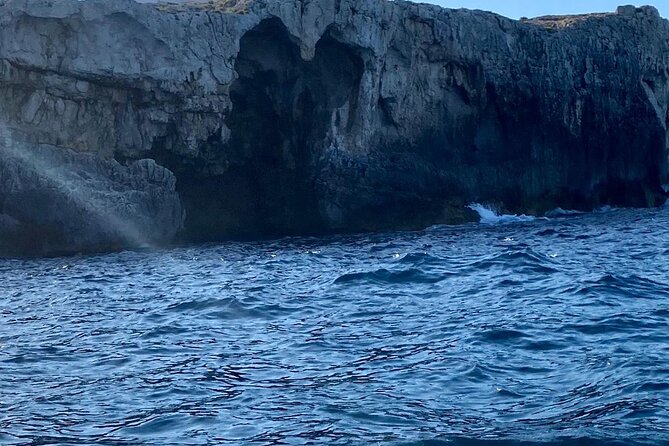 Boat Tour of Ortigia Island and Sea Caves - Exploring the Turquoise Waters of Ortigia