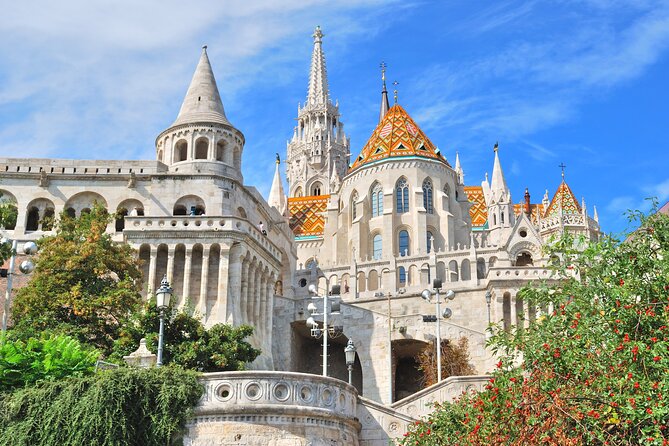 Budapest Private Luxury Sightseeing Tour - Exploring Buda Castle