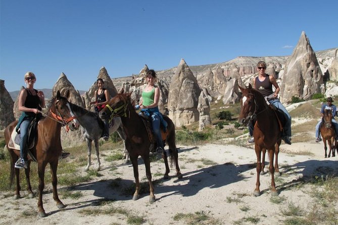 Cappadocia Sunset Horse Riding Through the Valleys and Fairy Chimneys - Safety and Precautions During the Ride