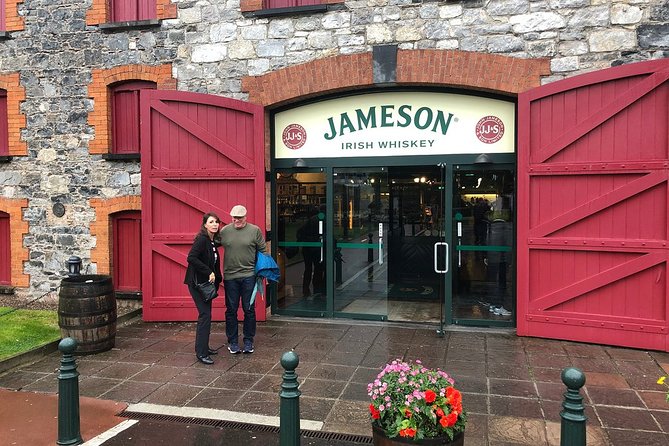 Cork Midleton Distillery Experience (Jameson) & Whiskey Tasting - Tour Availability and Group Size