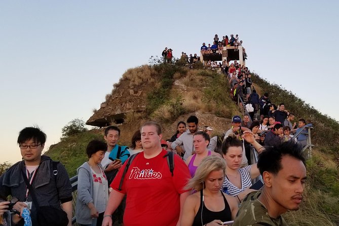 Diamond Head Crater - Getting to the Trail