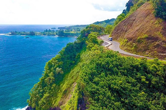 Famous Road to Hana Waterfalls and Lunch by Mercedes Van - Exploring the Road to Hana