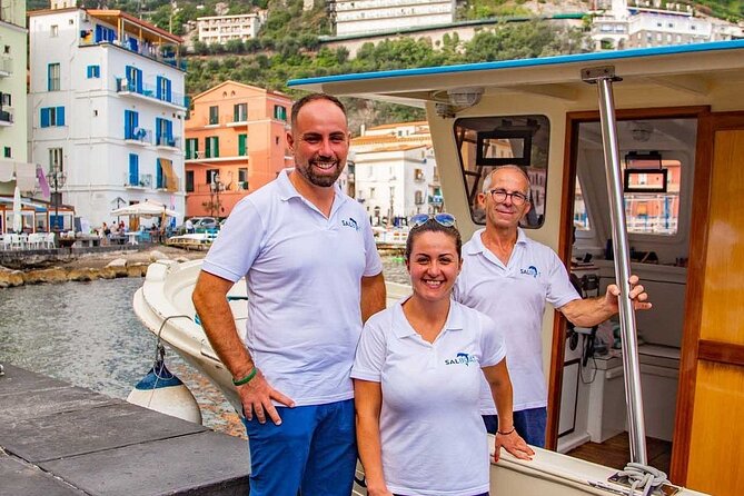 Fishing and Tourism in Capri - Logistics and Meeting Points