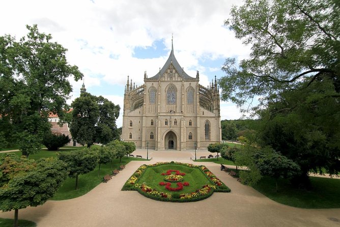 Kutna Hora Day Tour Including Sedlec Ossuary From Prague - Traveler Experiences and Highlights