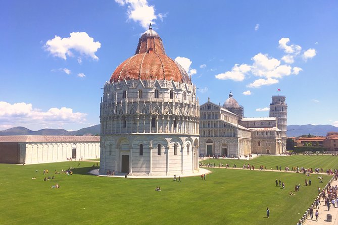 Pisa All Inclusive: Baptistery, Cathedral and Leaning Tower Guided Tour - Exploring Miracle Square