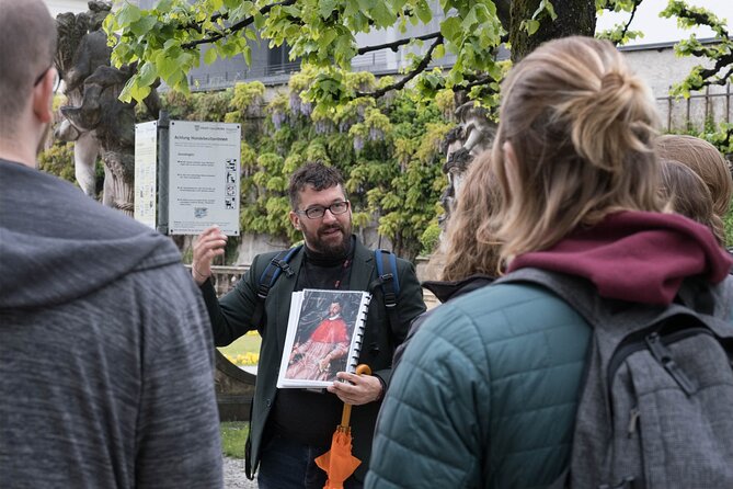 Salzburg Oldtown: Sightseeing Walking Tour With Licensed Local Guide - Licensed Local Guide