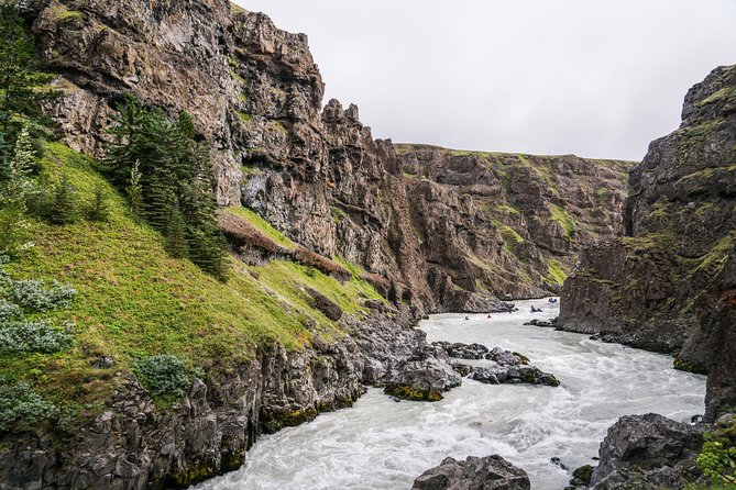 White Water Rafting Day Trip From Hafgrímsstaðir: Grade 4 Rafting on the East Glacial River - Refreshments and Riverside Amenities