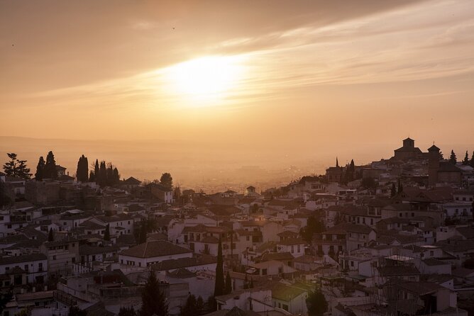 Alhambra With Nazaries Palaces Private Tour - Preparing for the Unforgettable Journey