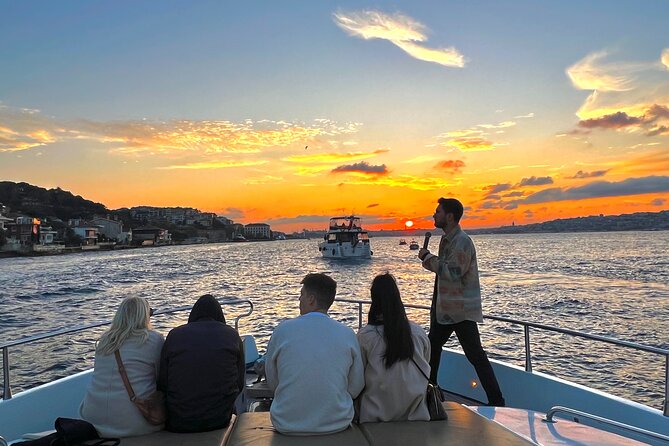 Bosphorus Sunset Luxury Yacht Cruise With Snacks and Live Guide - Ideal for Sightseeing