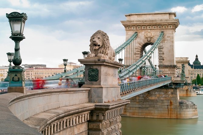 Budapest Private Luxury Sightseeing Tour - Indulging in Széchenyi Thermal Baths