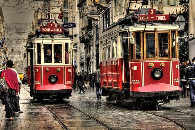 Circle Istanbul (Extraordinary Istanbul) - Neighborhood Exploration: Karakoy, Kadikoy, and Balat