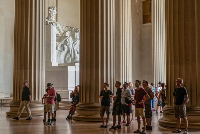 DC Monuments and Memorials Night Tour - Discovering the Memorials at Night