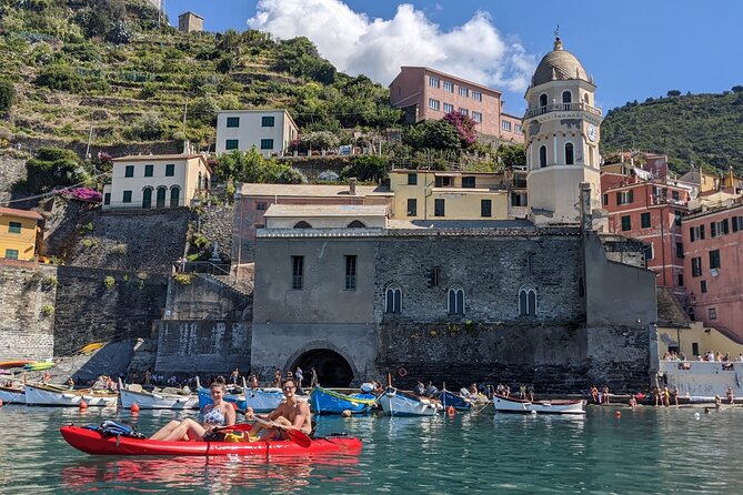 Kayak Experience With Carnassa Tour in Cinque Terre + Snorkeling - Snorkeling in a Refreshing Cove