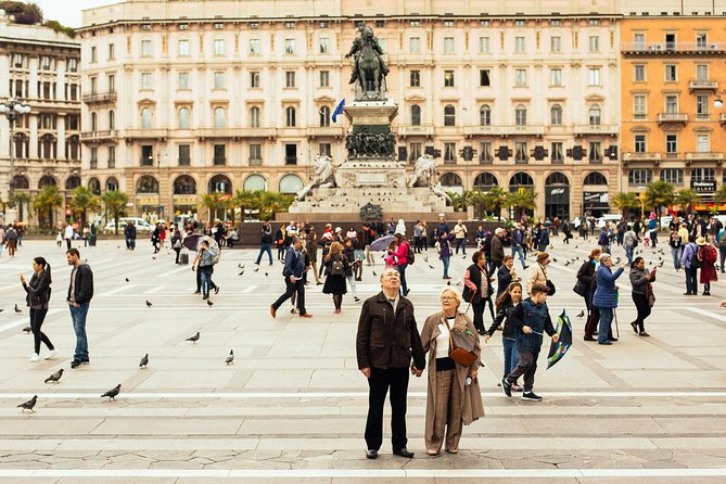 Milan Highlights and Hidden Gems Private Guided Walking Tour - Immersing Yourself in the Vibrant La Scala Theater