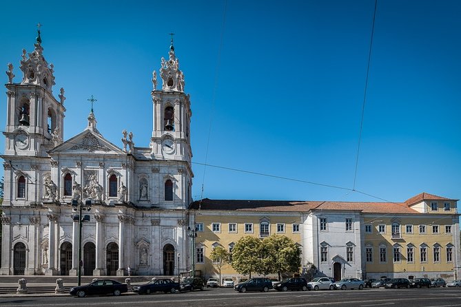 Private 3-Hour City Tuk Tuk Tour of Lisbon With Hotel Pickup - Discovering Lisbons Charming Neighborhoods