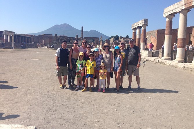 Visit in Pompeii - Pompeii Private Tour With Ada - Exploring Pompeiis Preserved Shops and Villas