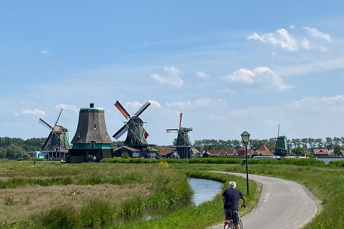 Zaanse Schans and Zaandam Countryside Electric Bike Tour - Discovering Zaandams Charm