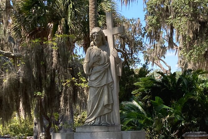 1-Hour Bonaventure Cemetery Golf Cart Guided Tour in Savannah - Tips for an Enriching Experience