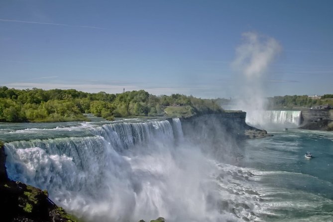 All Inclusive Niagara Falls USA Tour W/Boat Ride,Cave & Much MORE - Engaging and Informative Tour Guides