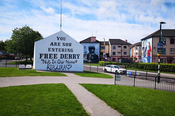 Derry City: the Troubles Bogside Walking Tour - Traveler Testimonials