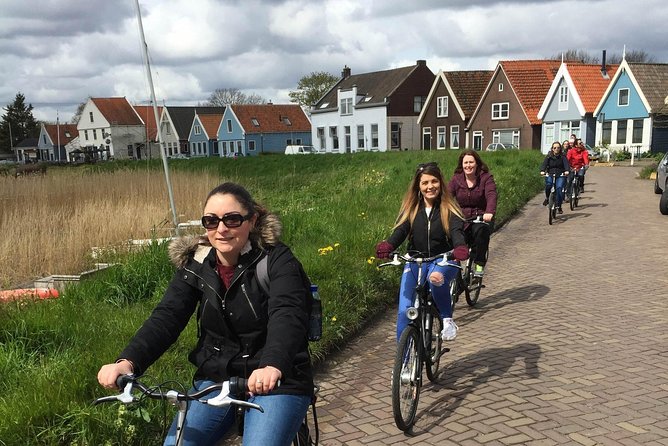 Amsterdams Countryside Half-Day Bike Tour in Small Group - Traveler Feedback and Recommendations