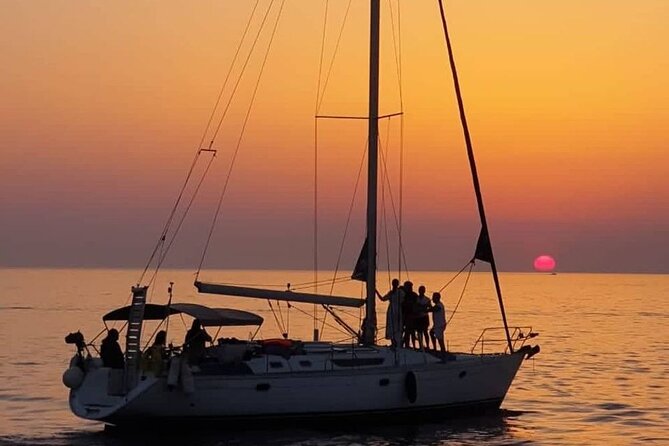 Sunset Tour on a Luxury Sailing Yacht From Vilamoura - Why Choose This Sunset Tour