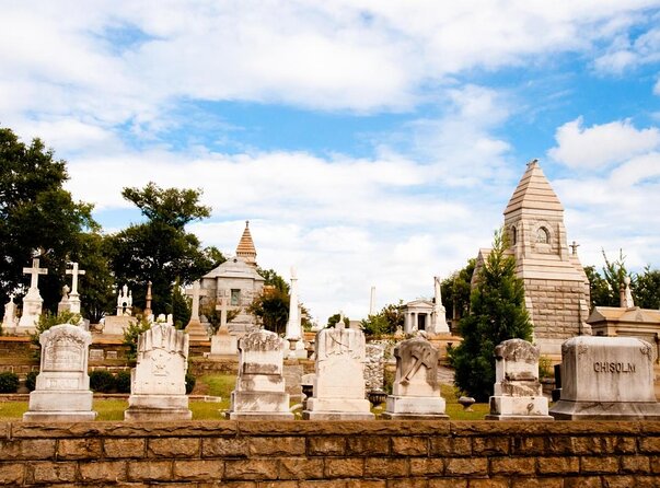 Atlanta Food and Cemetery Tour - Key Points